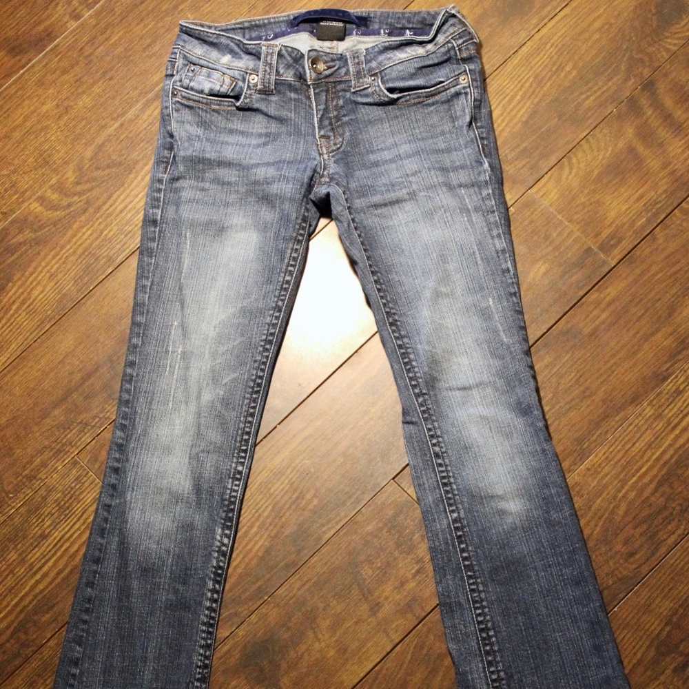 Refuge Medium wash Boot Cut Jeans - 1 LONG -